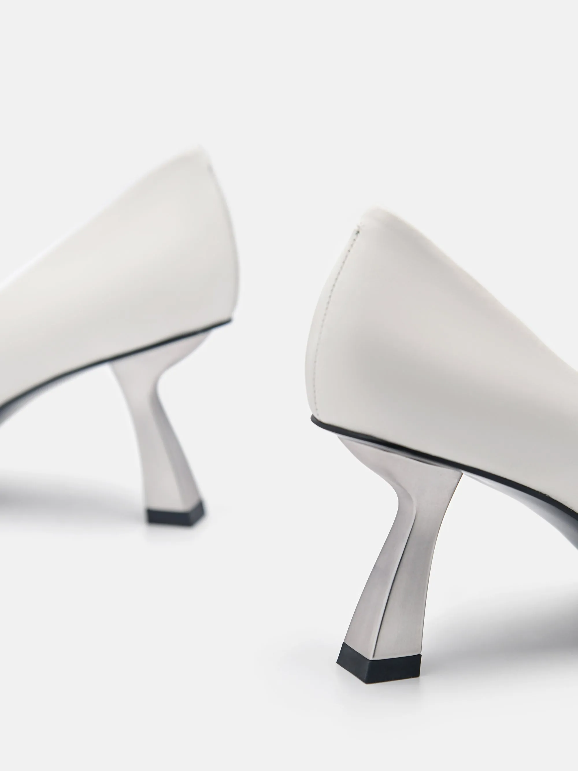 Amelie Leather Pumps