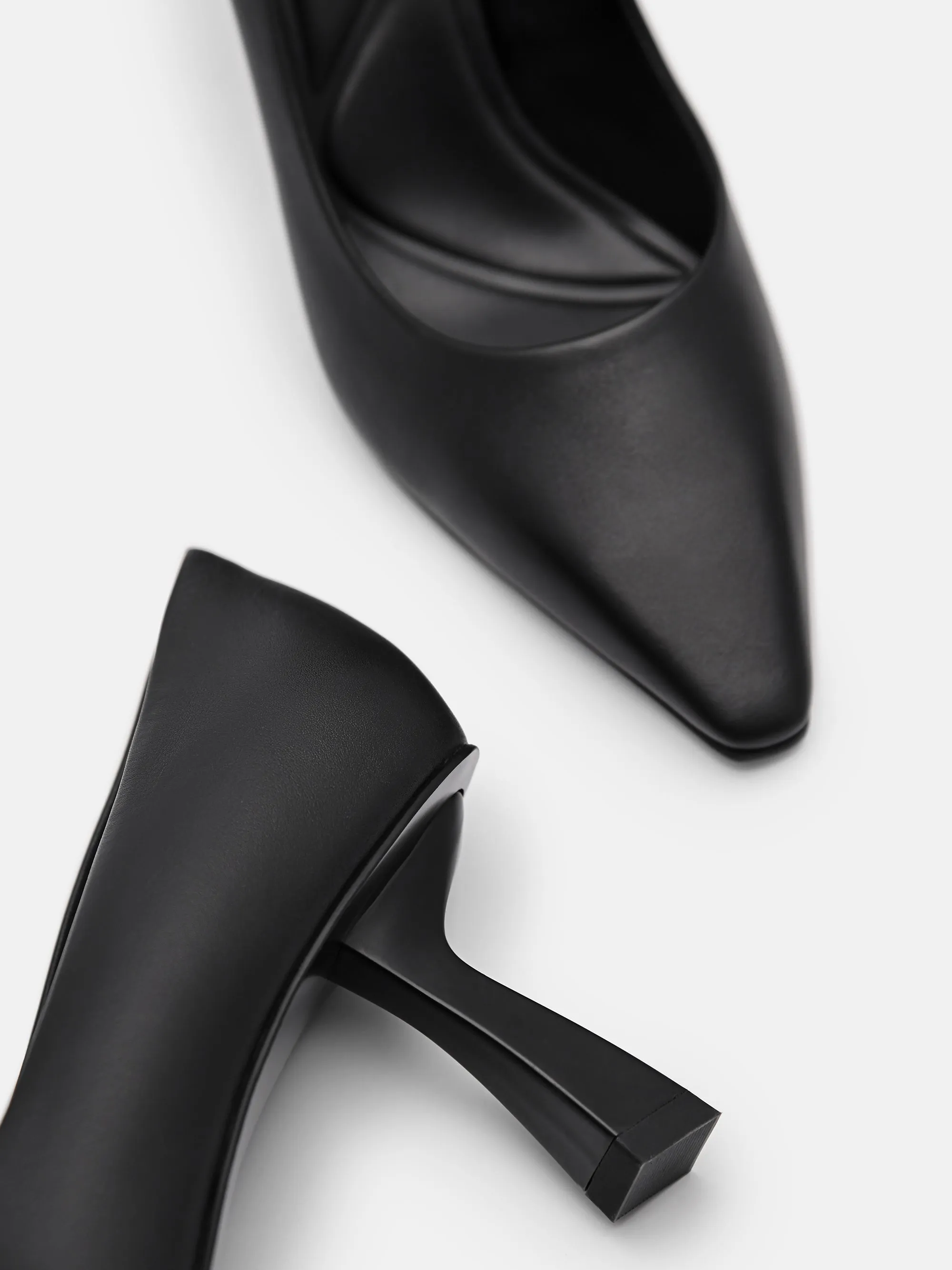 Amelie Leather Pumps