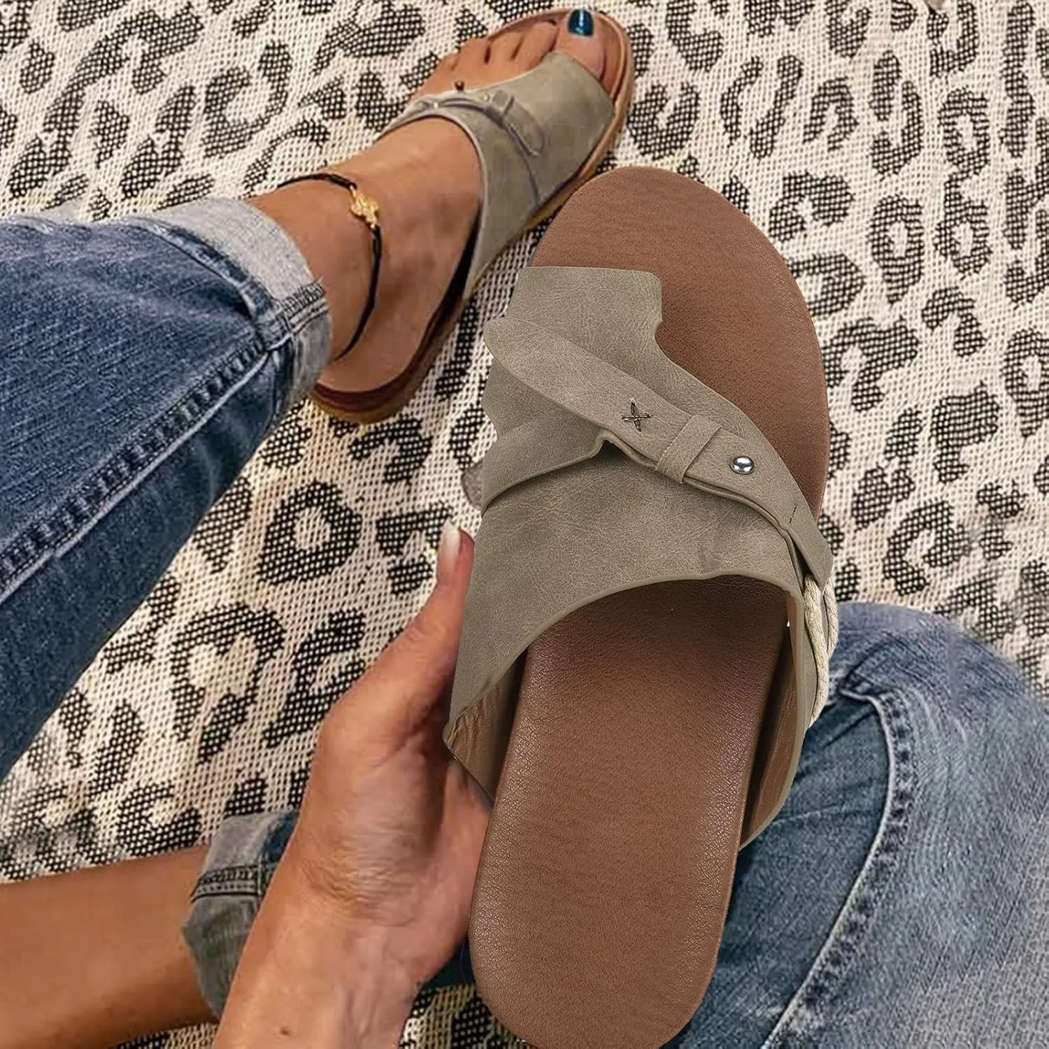Cathalem Gladiator Sandals for Women Orthopedic Sandals 2024 New Ring Loop Strap Flip Flops Flat Leather Sandals Women