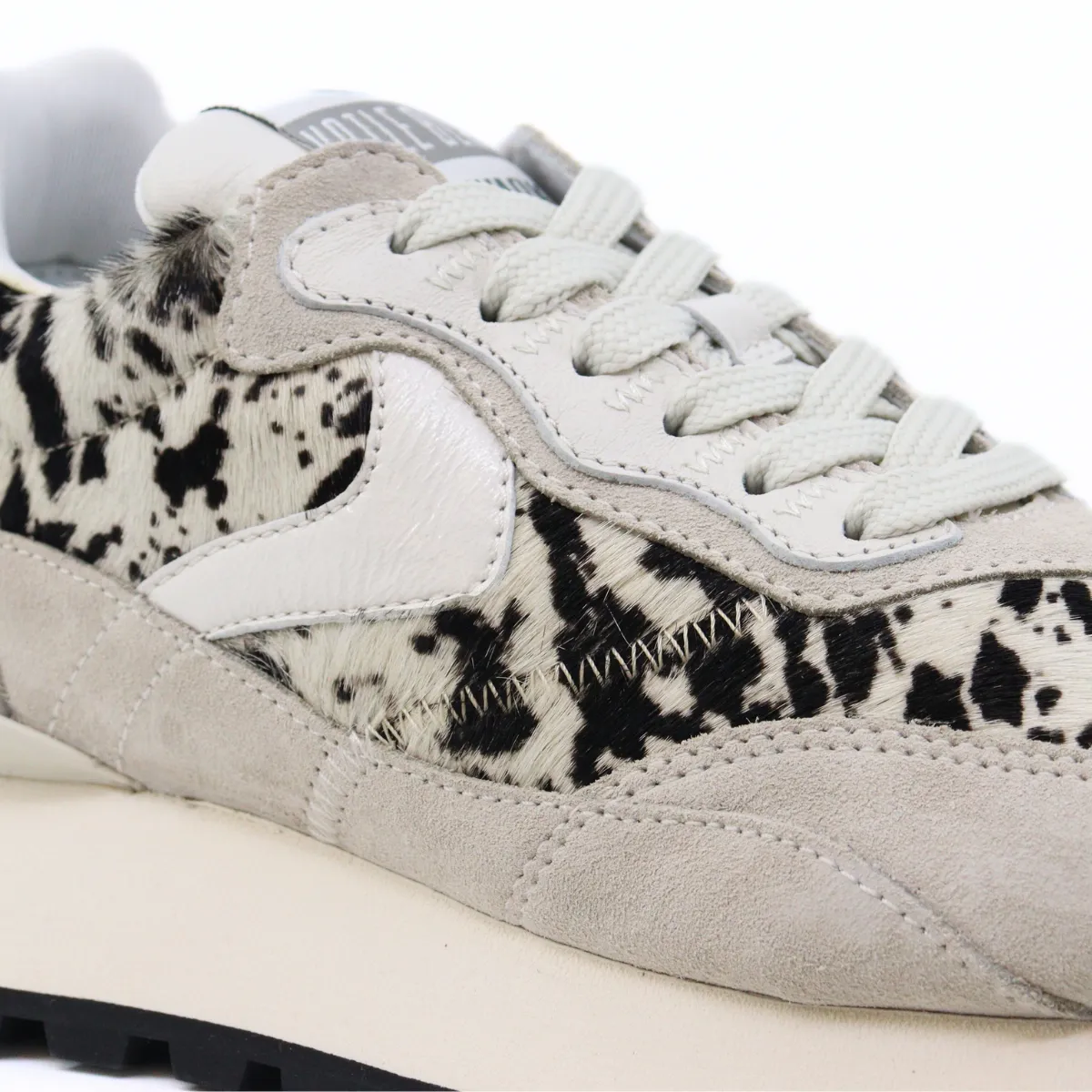 Qwark Hype Suede White