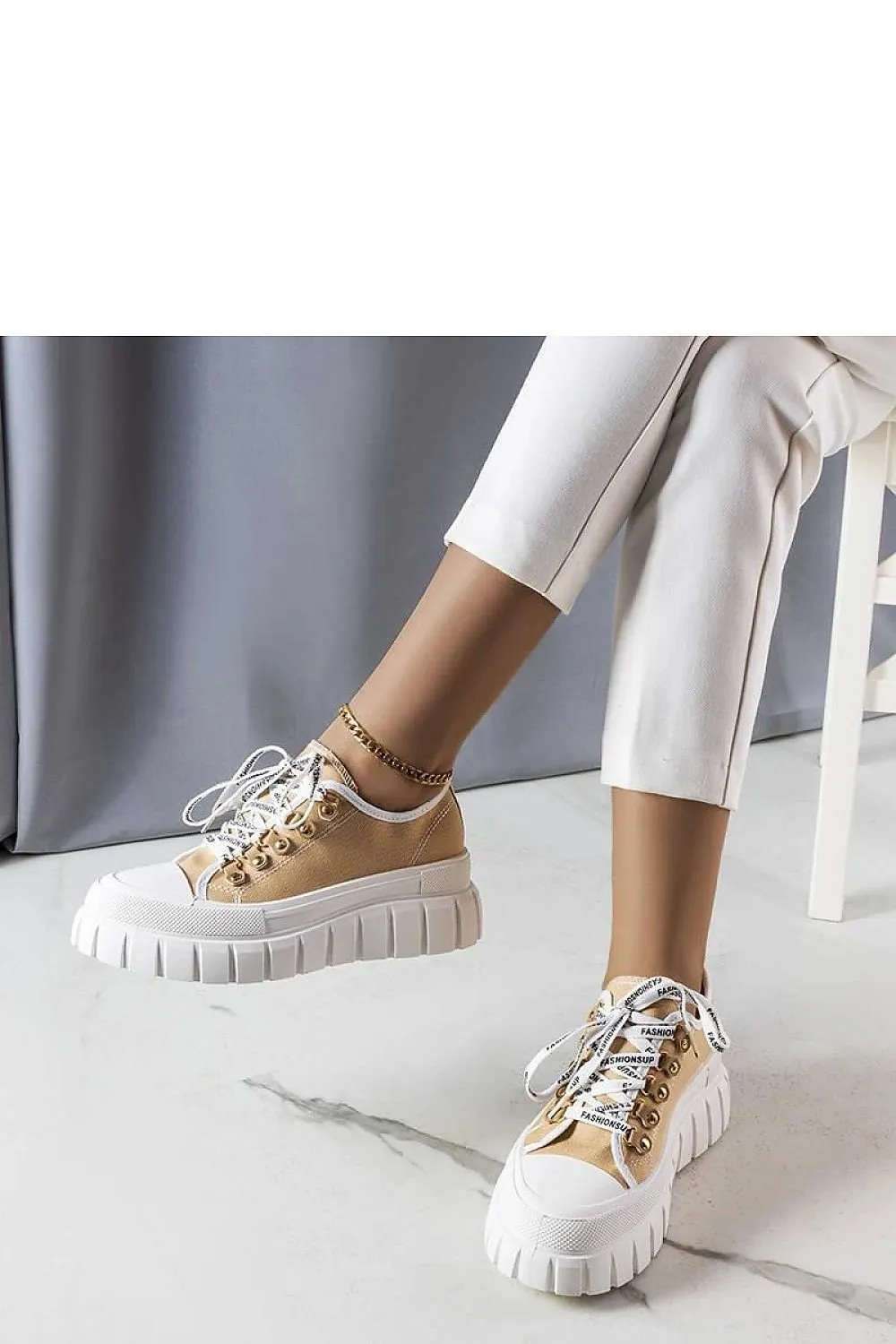 Sneakers model 207985 Solea