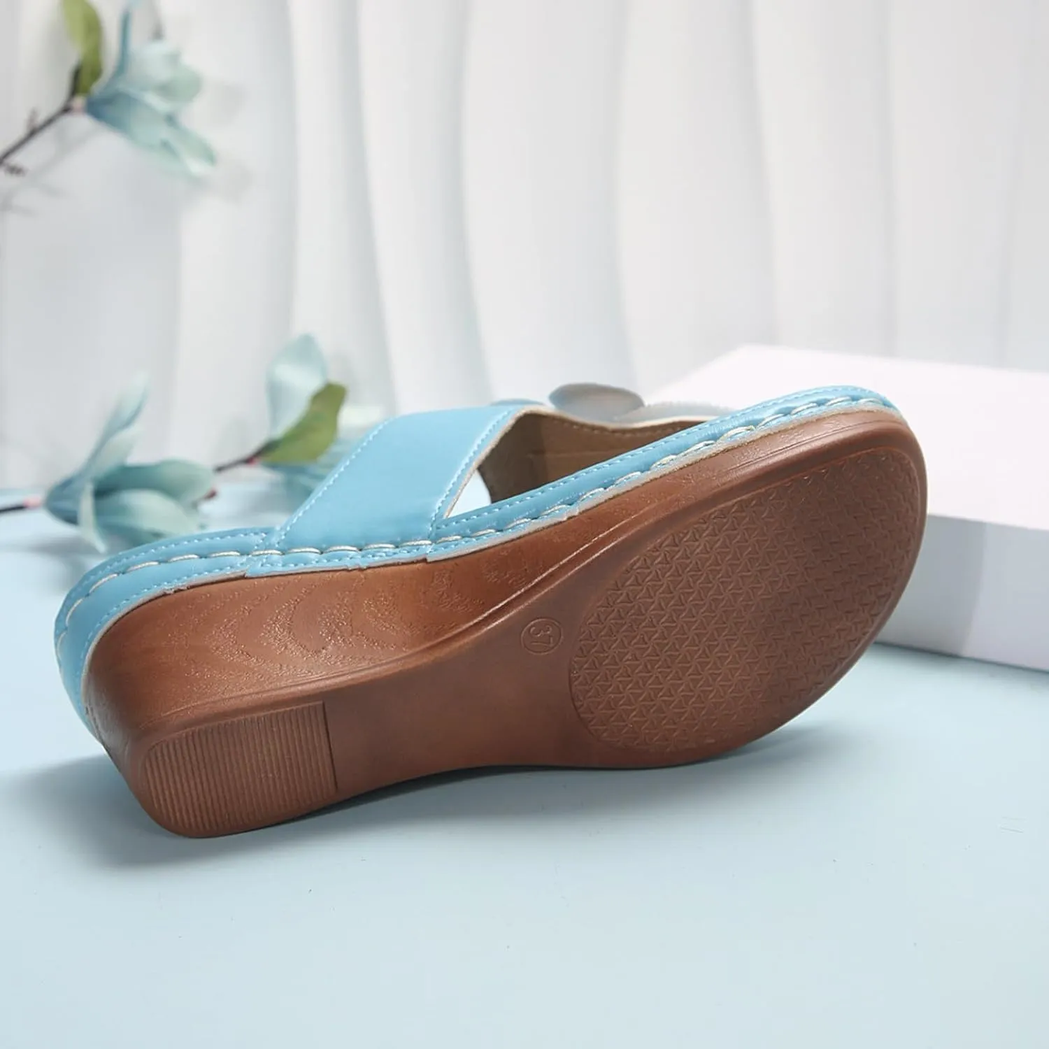 SuanlaTDS Orthopedic Wedge Flip Flops Sandals for Women 2025 Summer Dressy Comfortable Arch Support Flower T-strap Open Toe Platform Beach Outdoor Shoes Wedges Sandal for Party Vacation