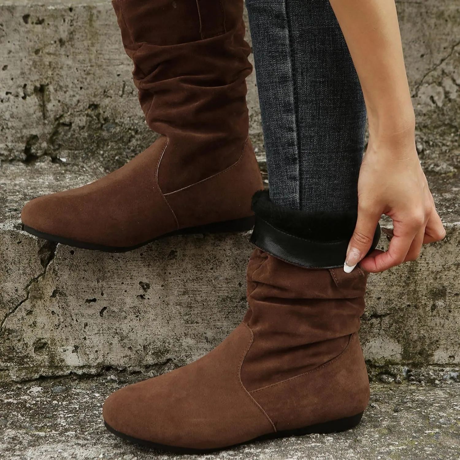 Womens Boots Fashion Flock Pleated Round Head Suede Boots for Women Flat Sole Solid Color Mid-Calf Boots