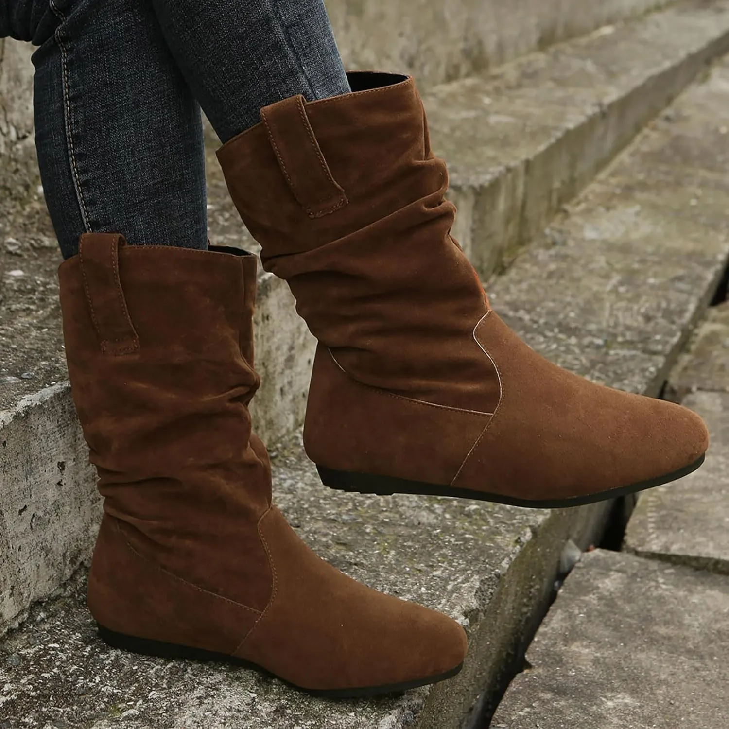 Womens Boots Fashion Flock Pleated Round Head Suede Boots for Women Flat Sole Solid Color Mid-Calf Boots
