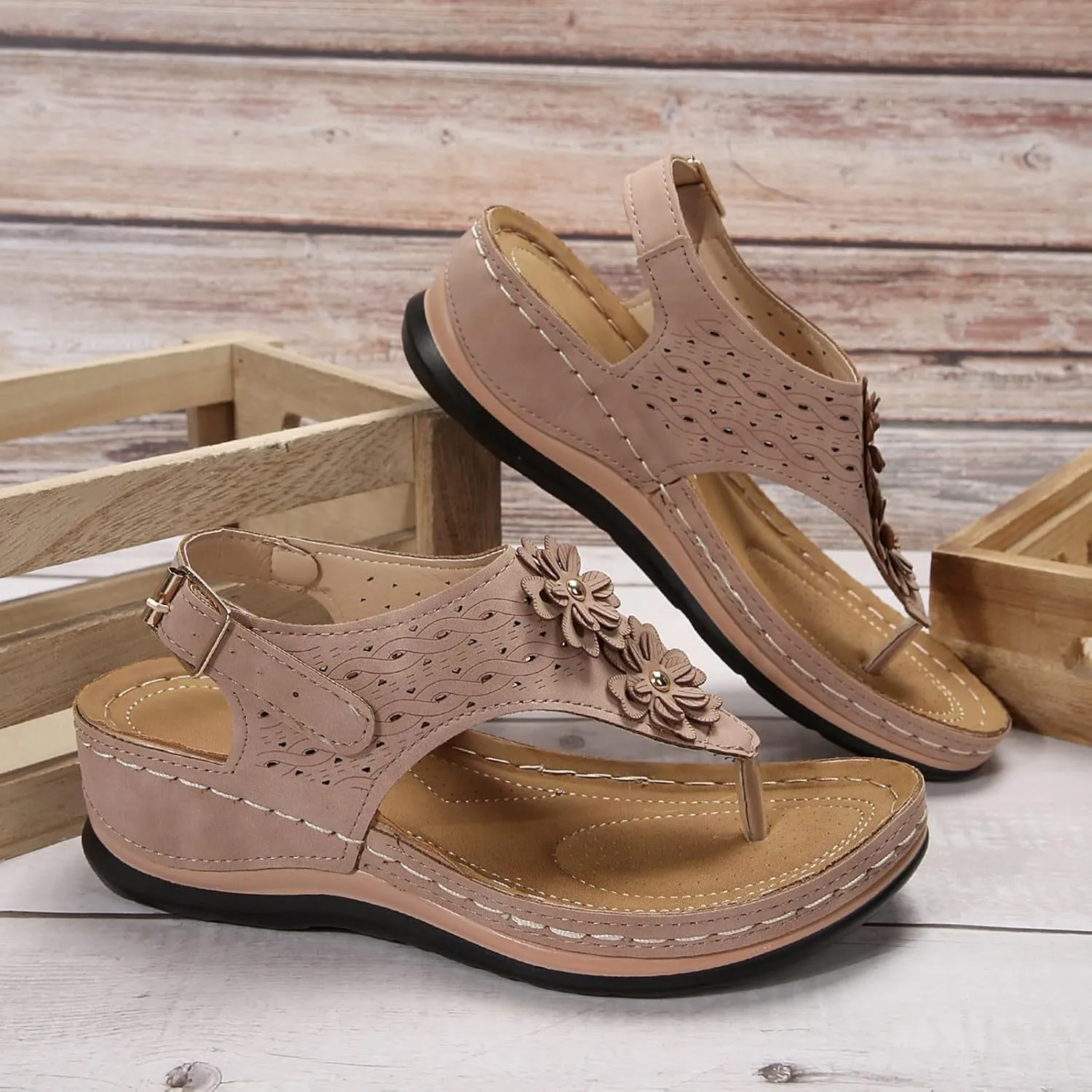 Women's Flat Sandals Arch Support Orthopedic Comfortable Soft Cushion Summer T-Strap Walking Thong Sandals with Open Toe Gladiator Sandals